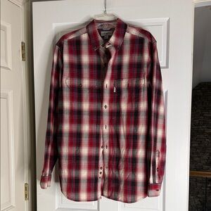 Carhartt Red and White Plaid Casual Shirt. Relaxed fit. Medium